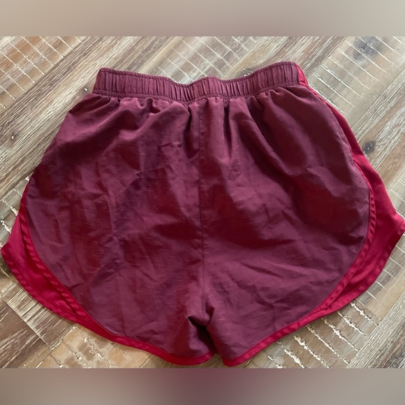 Nike Dri-FIT Tempo Running Shorts Heathered Maroon Burgundy Small - Picture 3 of 3
